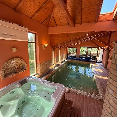 Villa Vadaszvilla Urkut